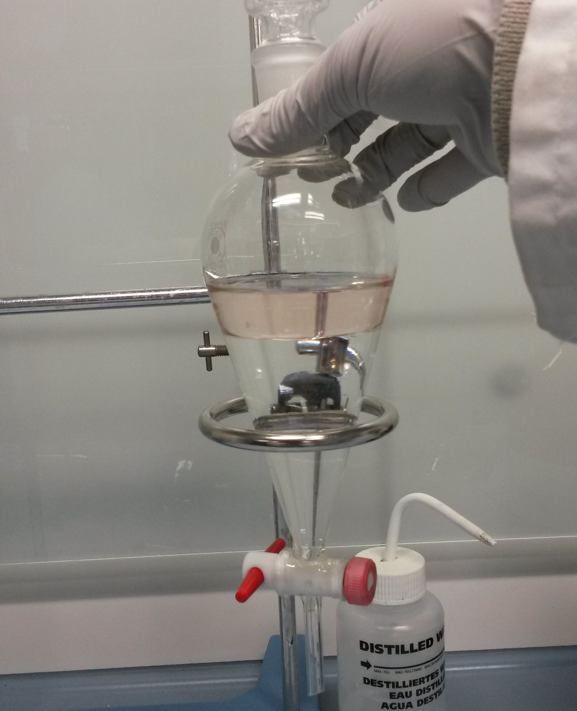 piégeage d’iode moléculaire dans une solution.jpg