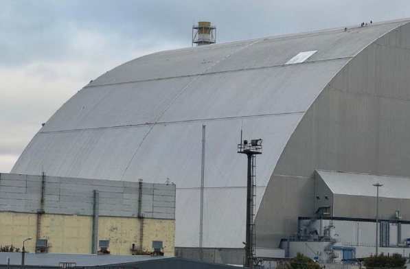 Réparation de la structure externe de l’arche de confinement (NSC), octobre 2025