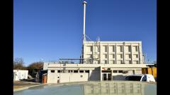 Vue générale du hall du réacteur CABRI.  (c) Jean-Marie Huron/ Médiathèque IRSN