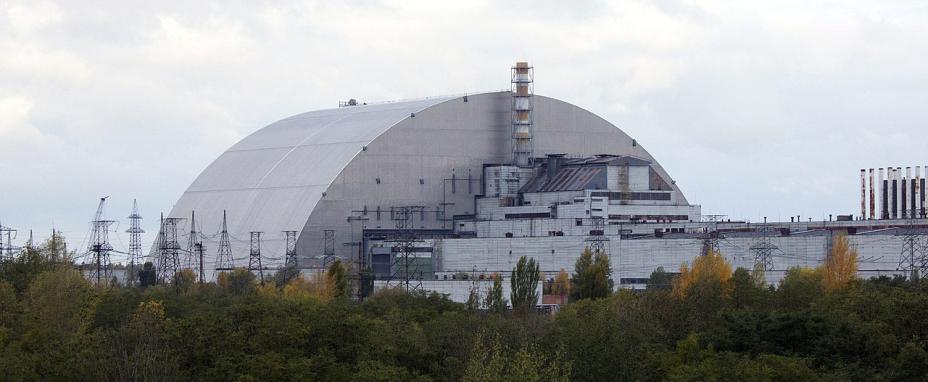 Arche de confinement du réacteur n°4 de la centrale de Tchernobyl. © Tim Porter