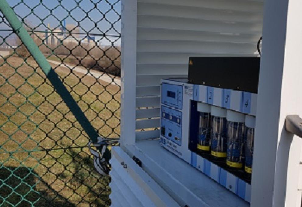 IRSN - Armoire-Barboteurs-tritium